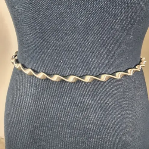 Silver Swirl Spring Stretch Fashion Belt