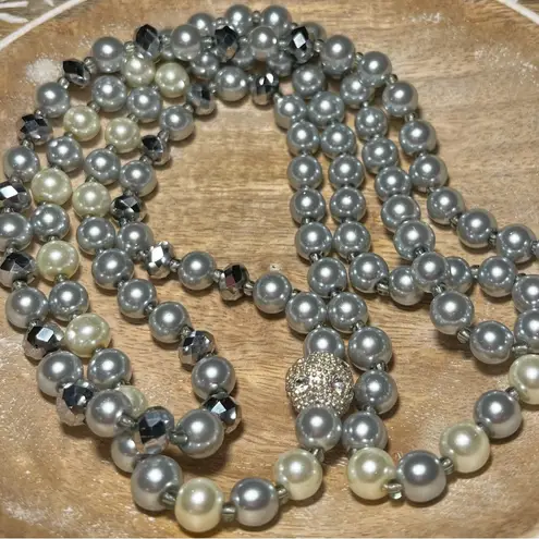 Faux Gray & White Pearl Long Necklace