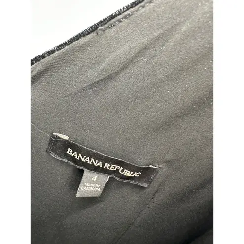 Banana Republic  Black Velvet V-Neck Sleeveless Cropped Jumpsuit‎ Women's Size 4