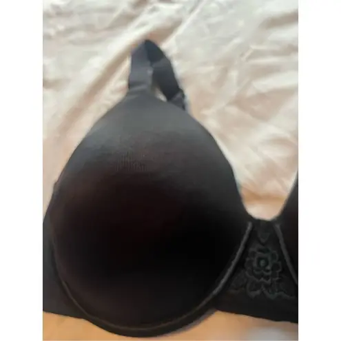 Vanity Fair Black Woman’s Bra Size 38DD