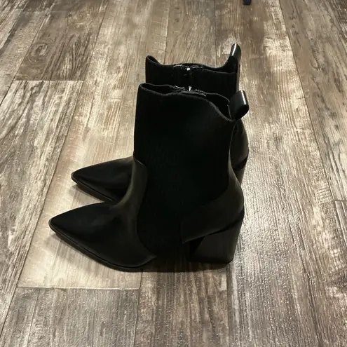 Wild Pair Black Ankle Booties Size 10