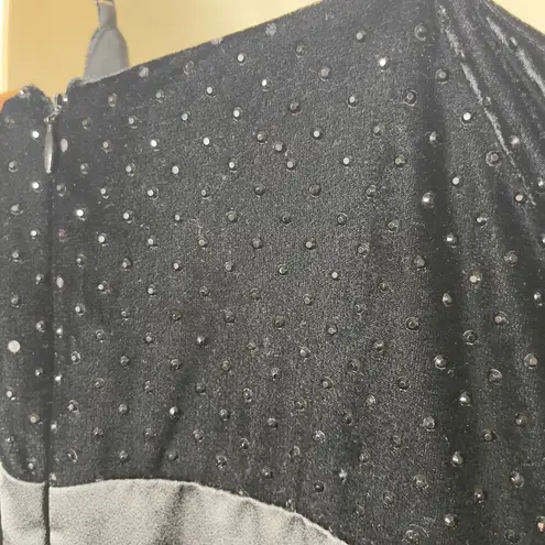 LIV FOSTER WIDE LEG JUMPSUIT WITH METALLIC DOT VELVET BODICE IN BLACK sz 14