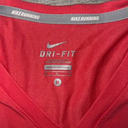 Nike  Dri Fit Womens Tshirt Medium Short Sleeve Coral Pink Short Sleeve Running