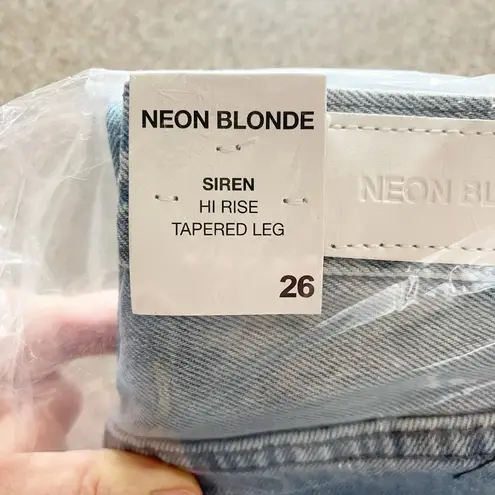 Neon Blonde NWT Size 26 Blue Siren Jeans High Rise Distressed Raw Hem Embroidery