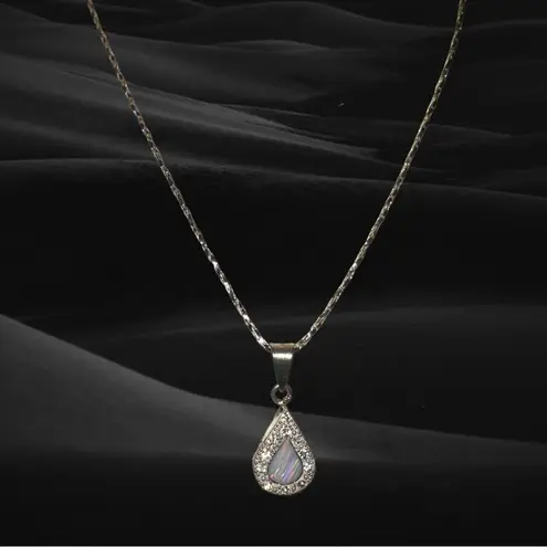 Vintage White Opal Mexico Silver Pendent on 925 Sterling Silver Chain Necklace