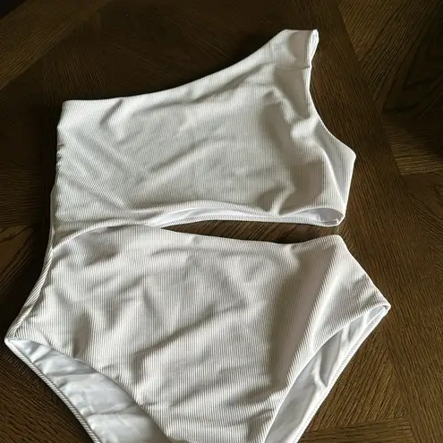 Beach Riot Celine Cutout One-Shoulder One-Piece swimsuit, X-Large, $148