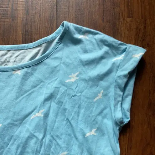 L.L.Bean  signature bird top size medium