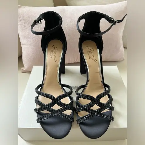 NWT Black sparkle cross cross strap satin thick heels Size 8