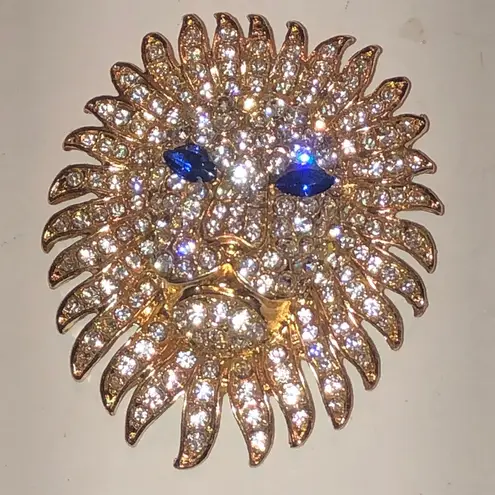 Gold Tone Blue CZ Rhinestone Classic Boho Retro Lion Brooch