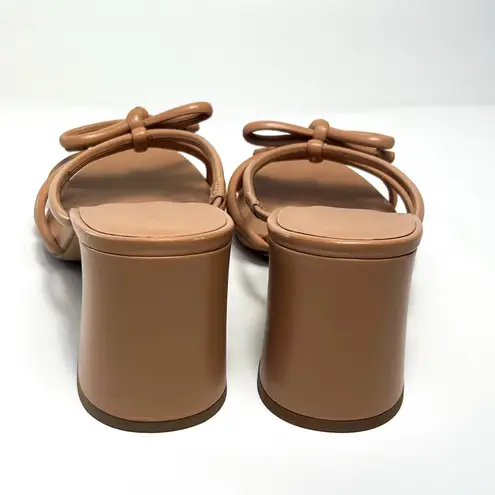 Everlane  THE BOWL HEEL