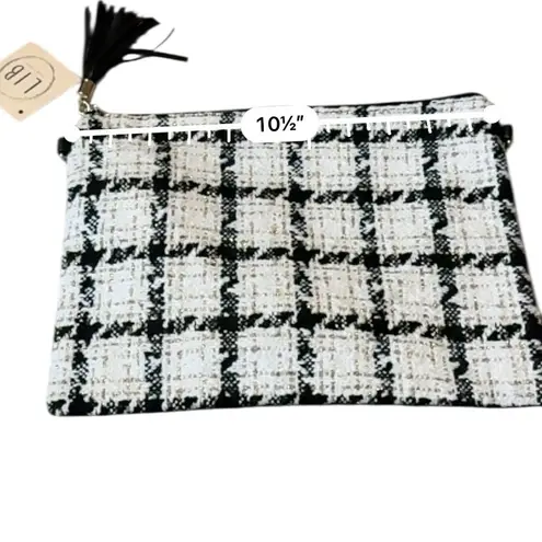 L.I.B. New York Plaid Zip Top Bag Women’s Black White Tweed Small Fringe Pull