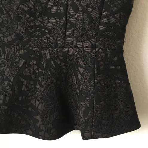 McGinn NWOT Black Brocade Lace Peplum Top