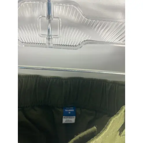 Old Navy NWT  High Rise OG Chino Shorts Size Medium - Green