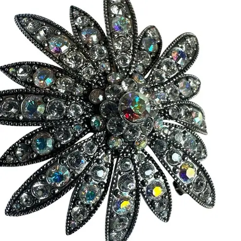 Joan Rivers Swarovski Crystal Flower Brooch Silver