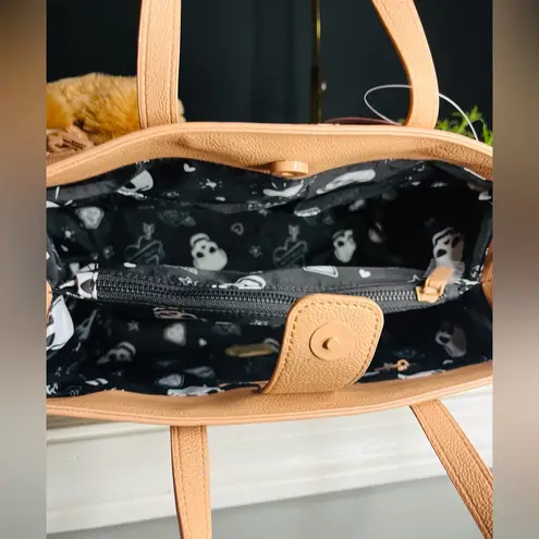 Betsey Johnson  Heart Quilted Tote Bag Beige Cream with Fuzzy Heart Charm NWT