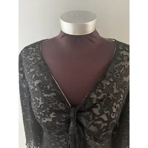 Dressbarn Babydoll Top L Black Lace Y2K Velvet Burnout Whimsigoth Bell Sleeve Size L