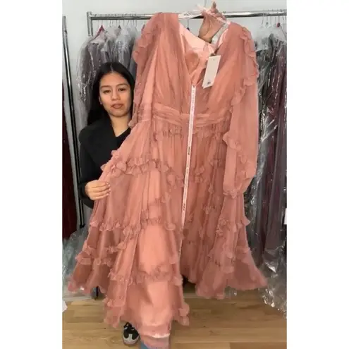 Mac Duggal 68425 Ruffle Tiered Puff Sleeve Gown Size 22W New with Tag MSRP $598