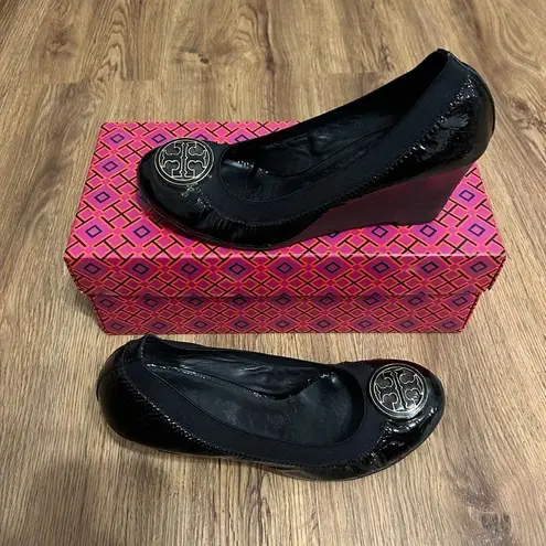 Tory Burch  black gold wedge heeled pumps shoes women’s 7