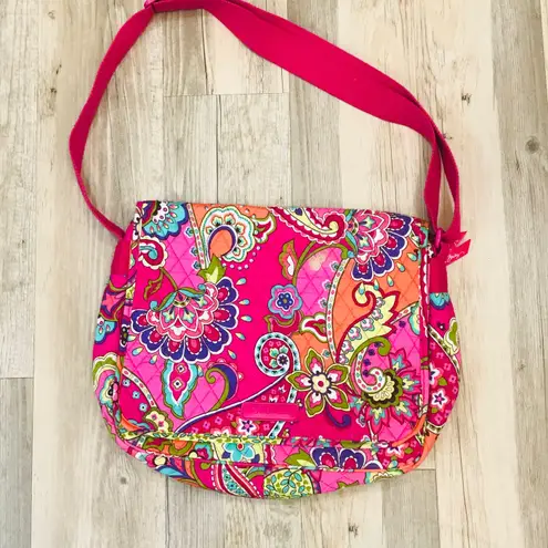Vera Bradley Mailbag Pink Swilrls Crossbody Bag Retired 2015 28 68 Off Retail From Marissa