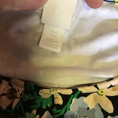 H & M Bright floral feminine top