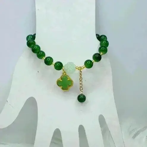 Green Clover Beaded Charm Bracelet