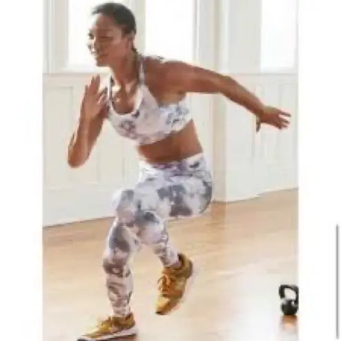 Athleta  Run Free Winter Garden 7/8 tights