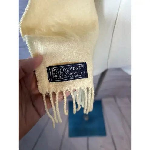 Burberry Vtg Burberrys of London 100% Cashmere Fringe Scarf Off White Butterscotch 52x12