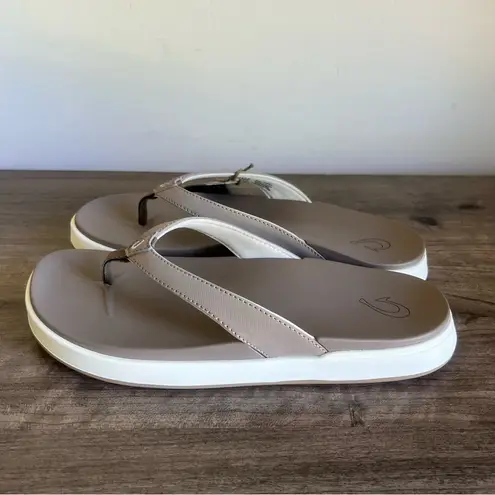 OluKai Nu'a Pi'o Women's Warm Taupe Sandal Size 10 SKU#24985 Tan