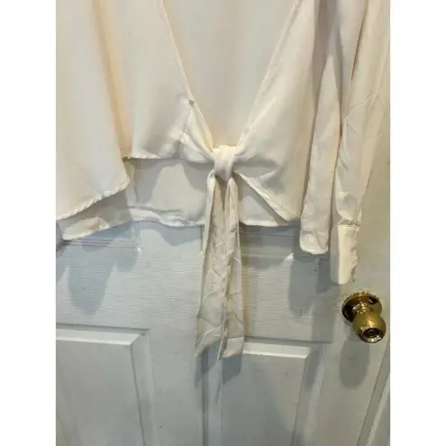 Forever 21 Contemporary Women’s XL Cream Blouse Faux Wrap Holiday‎ Winter White