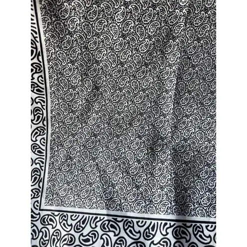 Stylish Black and White silk scarf