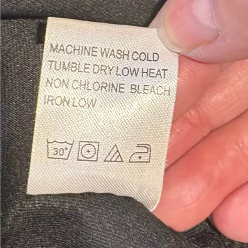 TAIL Doubles Multi Ruffle Tennis SPF 45+ protection Skirt/Skort in Black Sz L Size L