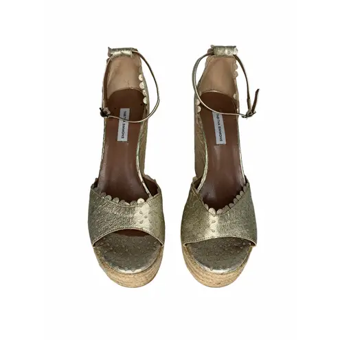 Tabitha Simmons Harp Perforated Scalloped Wedge Gold Size 8.5