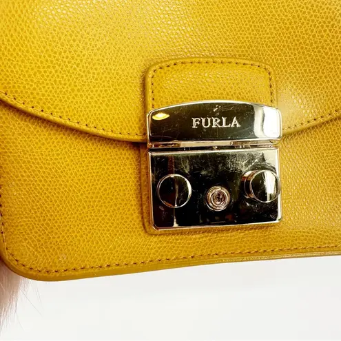Furla Metropolis Small Crossbody Bag Chain Strap Leather Yellow with Fur Keyring