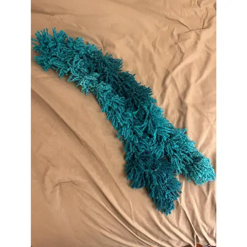 Warm & Stylish Blue Ombre Handknit Scarf