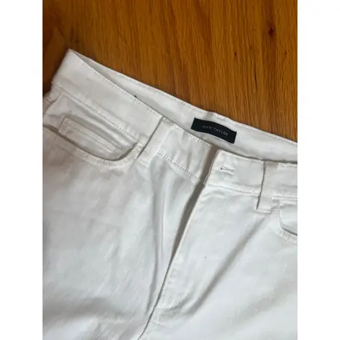Ann Taylor Kick Crop White Jeans Women's Size 8