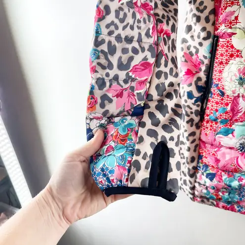 Johnny Was Lubello Reversible Full Zip Leopard Floral Puffer Jacket Black Large