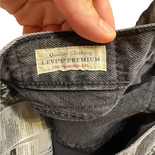 Levi's  501 Short Trashed Black denim shorts size 28