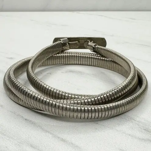 The Bar Vintage Buckle Silver Tone Coil Stretch Cinch Belt Size Small S Made in USA