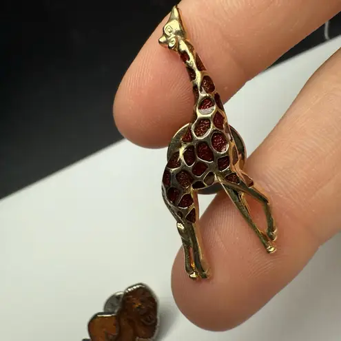 Lion Zebra Giraffe Tack Lapel Pin Lot Of 4 Safari Animals