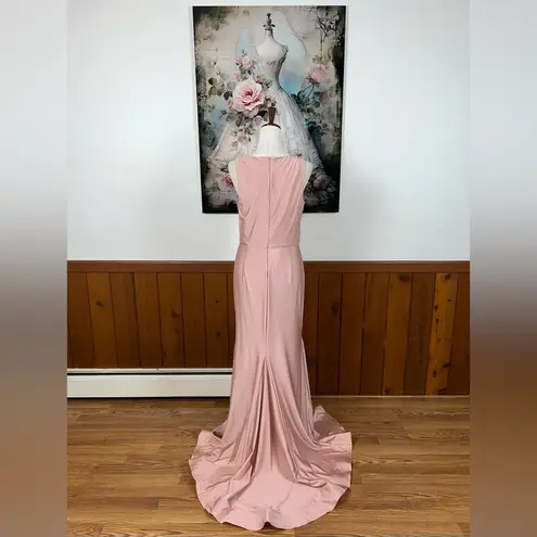 Elegant New Dessy Collection Cynthia & Sahar Stretch Satin Gown! Pink Size L