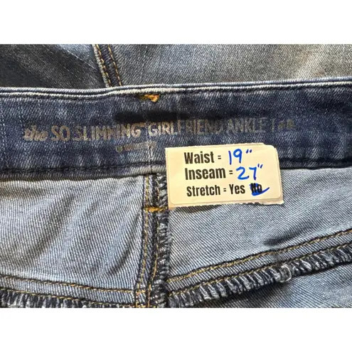 Chico's  So Slimming Girlfriend Ankle Jeans Embroidered Floral Size‎ Plus