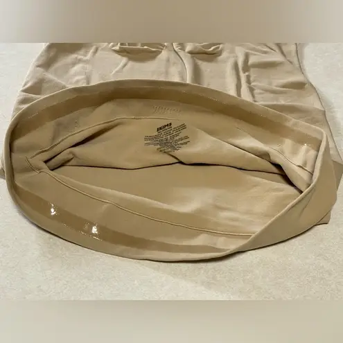 SKIMS Women's Plus Size Sculpting Mid-Thigh Short with Open Gusset Size 4X - Image 3