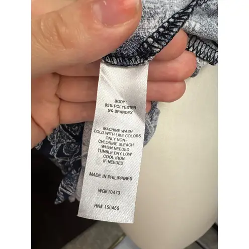 Magnolia Grace Womens Small Blue Paisley Polyester/Spandex Top With Keyhole Deta