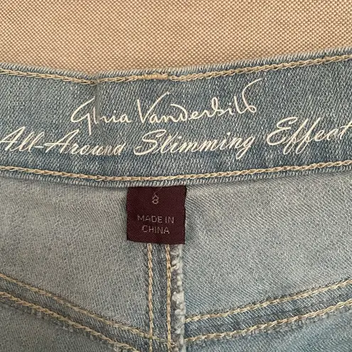 Gloria Vanderbilt Light wash Jean shorts