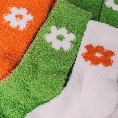 Lime Green Fuzzy Daisy Flower Socks