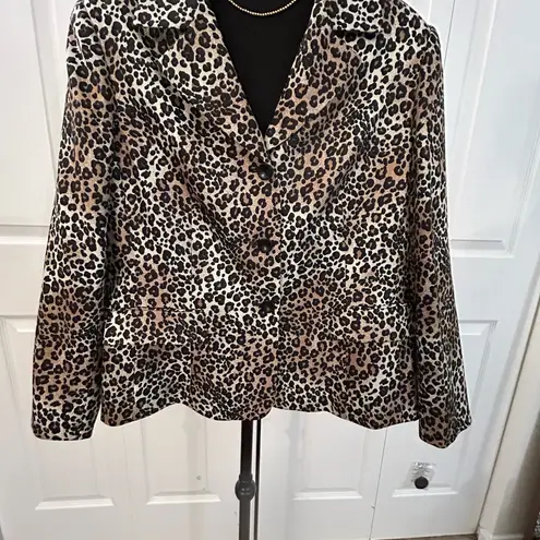 Le Suit Weighted Leopard Button down Blazer