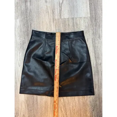 Wilfred Free Aritzia Roxanne Vegan Faux Leather Mini Skirt Zip Black Size 0