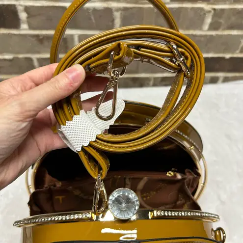 La Terre Fashion Vegan Leather Equestrian Brown Circular Bag Purse Diamond NWT