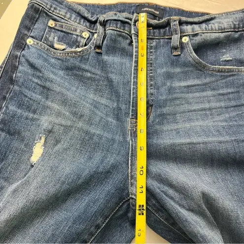 J Crew Jeans Vintage Straight Blue Wash Denim Distressed Size 31T Tall Stripe