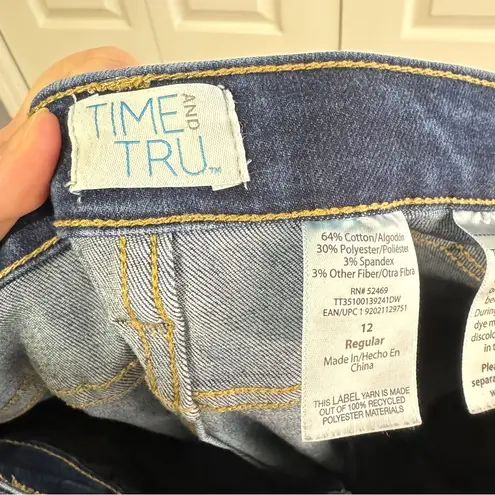 Time & Tru medium and dark wash skinny jeans lot of 2 size 12 regular Blue